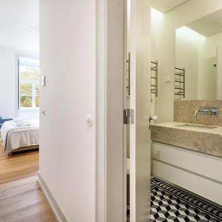 Beautiful Flat Near Praca Do Comercio By Lovelystay * 리스본