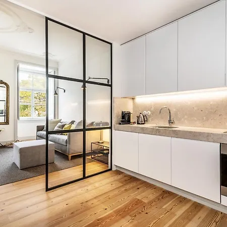 Beautiful Close To Praca Do Comercio By Lovelystay Lägenhet *